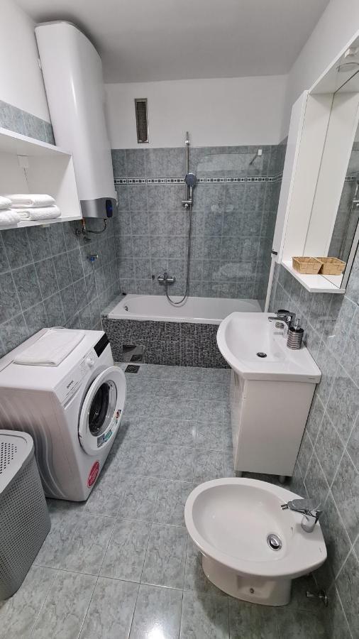 Apartment Ema *